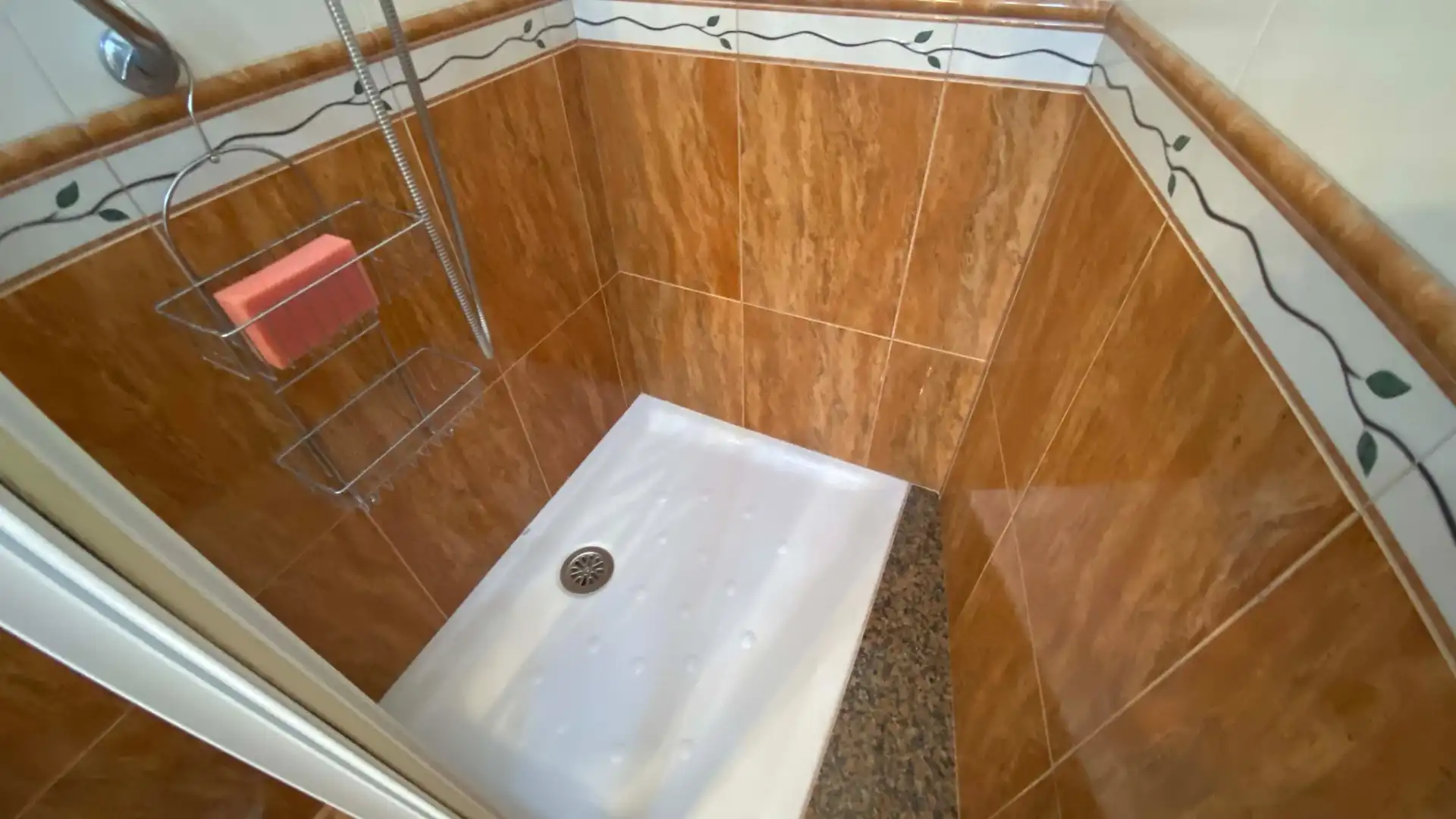 Baño de Casa o chalet en venta en San Martín del Rey Aurelio con Calefacción, Jardín privado y Trastero
