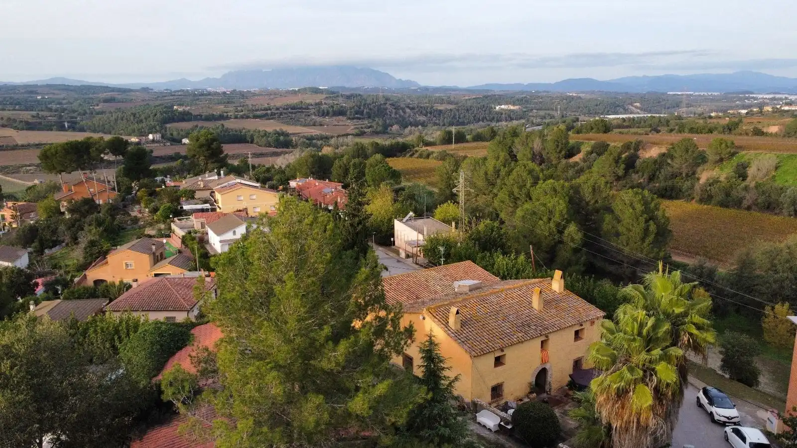 Vista exterior de Finca rústica en venda en Subirats amb Aire condicionat, Calefacció i Jardí privat