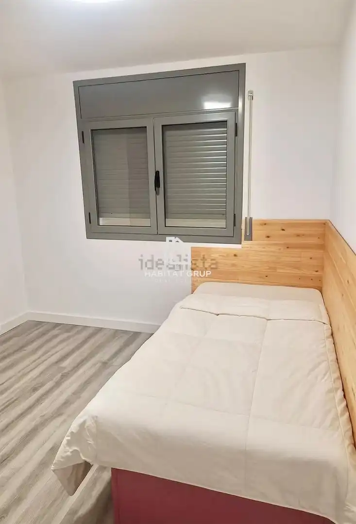 Schlafzimmer von Wohnung zum Verkauf in Mont-roig del Camp mit Klimaanlage, Heizung und Terrasse