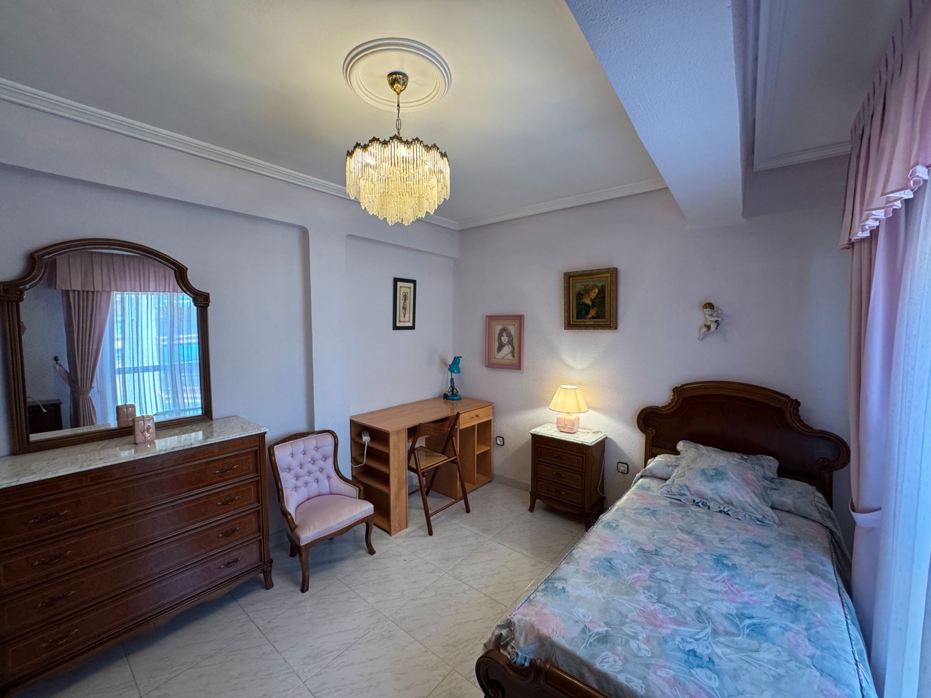 Dormitori de Apartament per a compartir en Málaga Capital amb Moblat i Balcó
