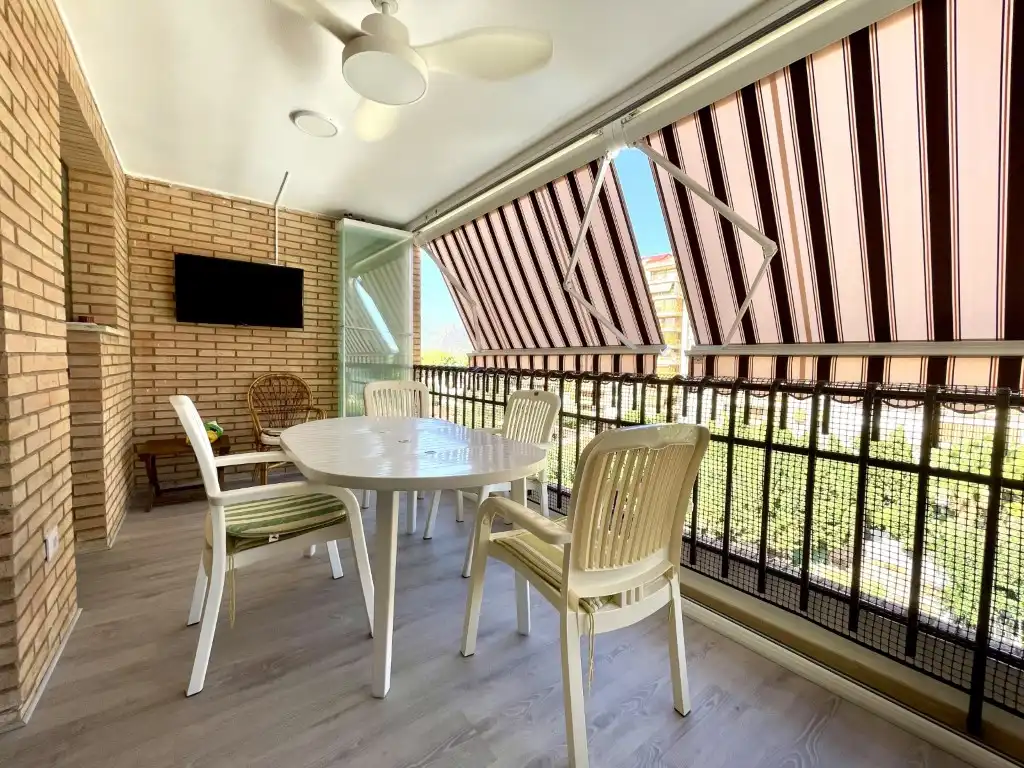Terrasse von Wohnungen zur Miete in Benicasim / Benicàssim mit Klimaanlage, Privatgarten und Terrasse