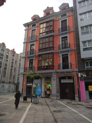 Garaje en Alquiler en N/A, -1 en Salesas - Foncalada - Campoamor