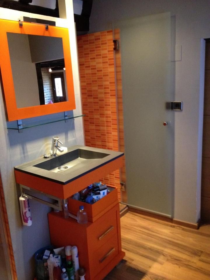 Bathroom of Flat for sale in  Toledo Capital  with Air Conditioner, Heating and Terrace