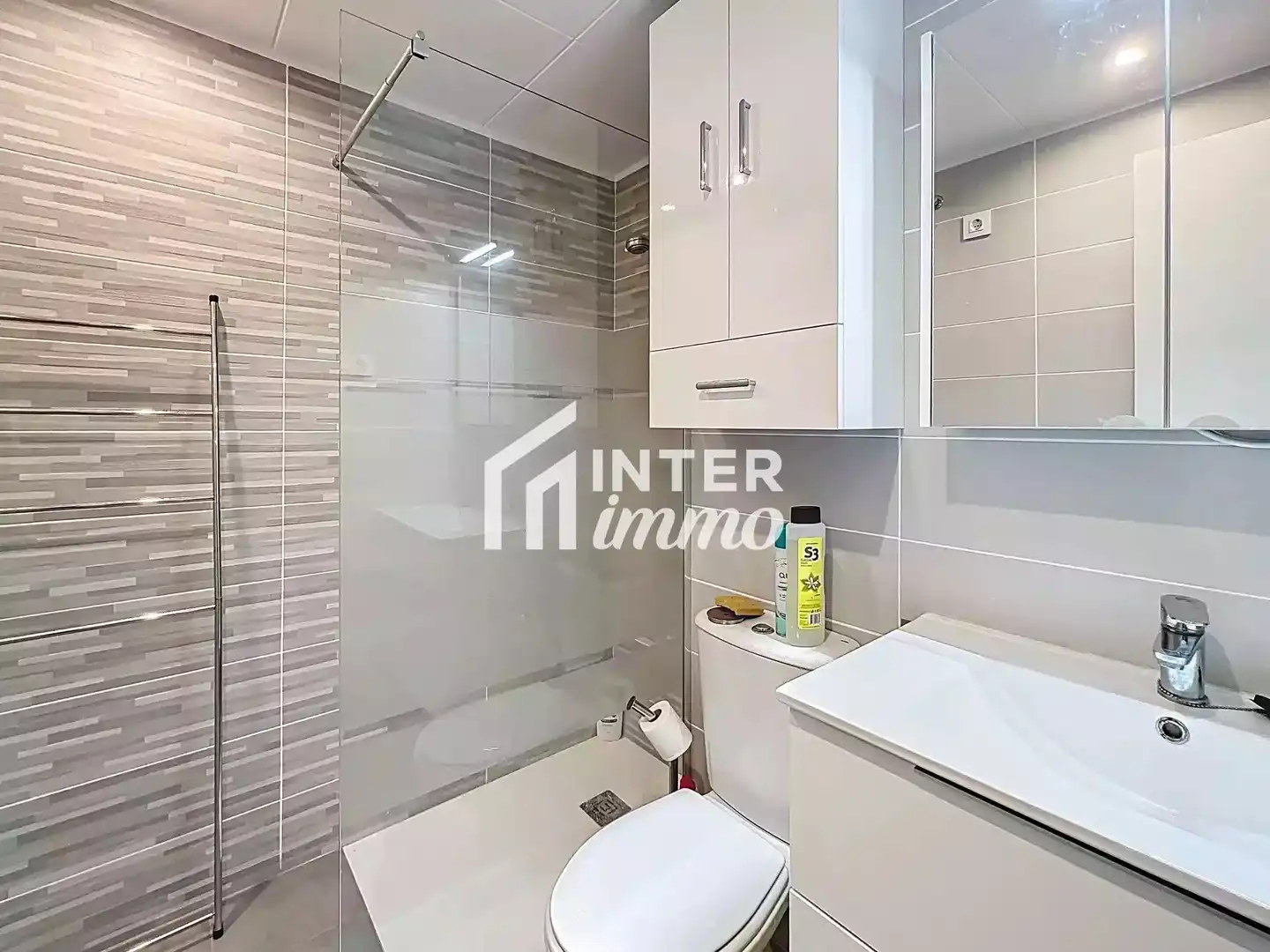 Badezimmer von Wohnung zum Verkauf in Roses mit Terrasse und Möbliert