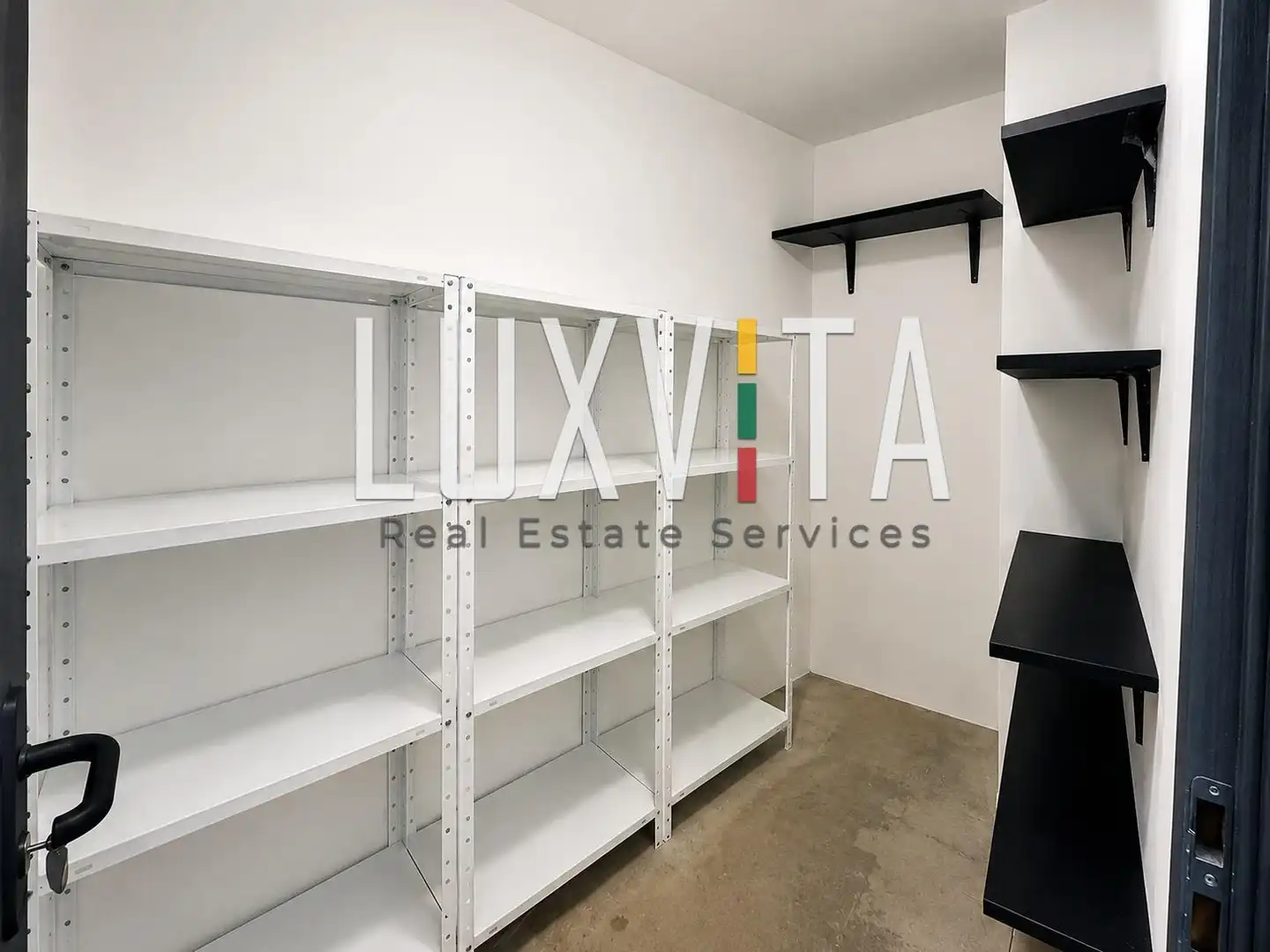 Apartments for sale in Arona  with Air Conditioner, Storage room and Furnished