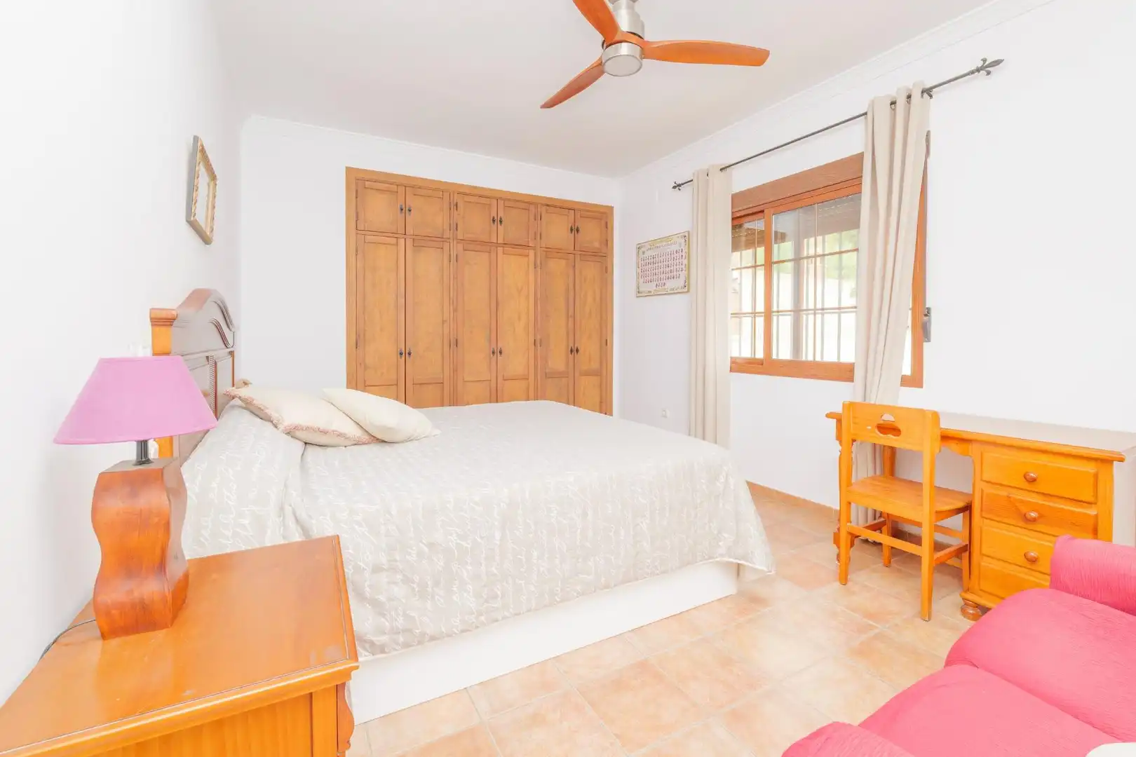 Bedroom of Houses for sale in Málaga  with Air Conditioner, Private garden and Swimming Pool