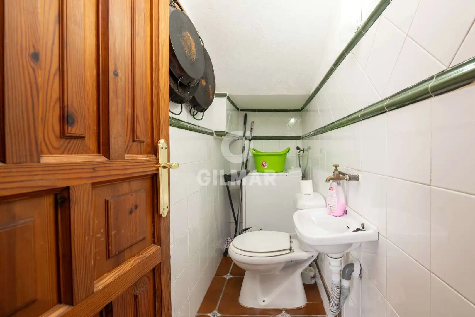 Bathroom of Houses for sale in Villamartín  with Heating, Private garden and Swimming Pool