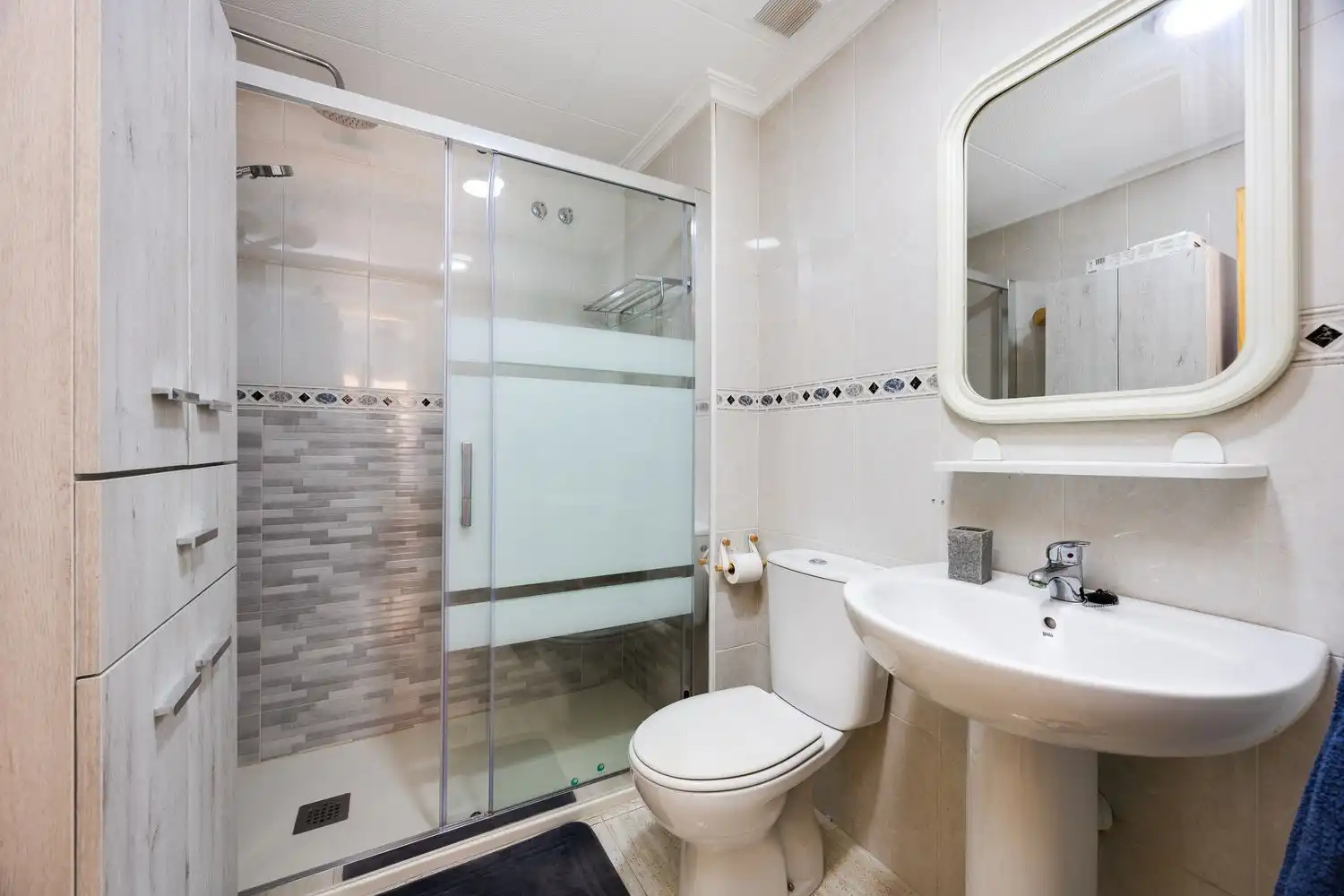 Apartment with terrace for sale in Calle Maestro Francisco Casanovas 2, imagen 16