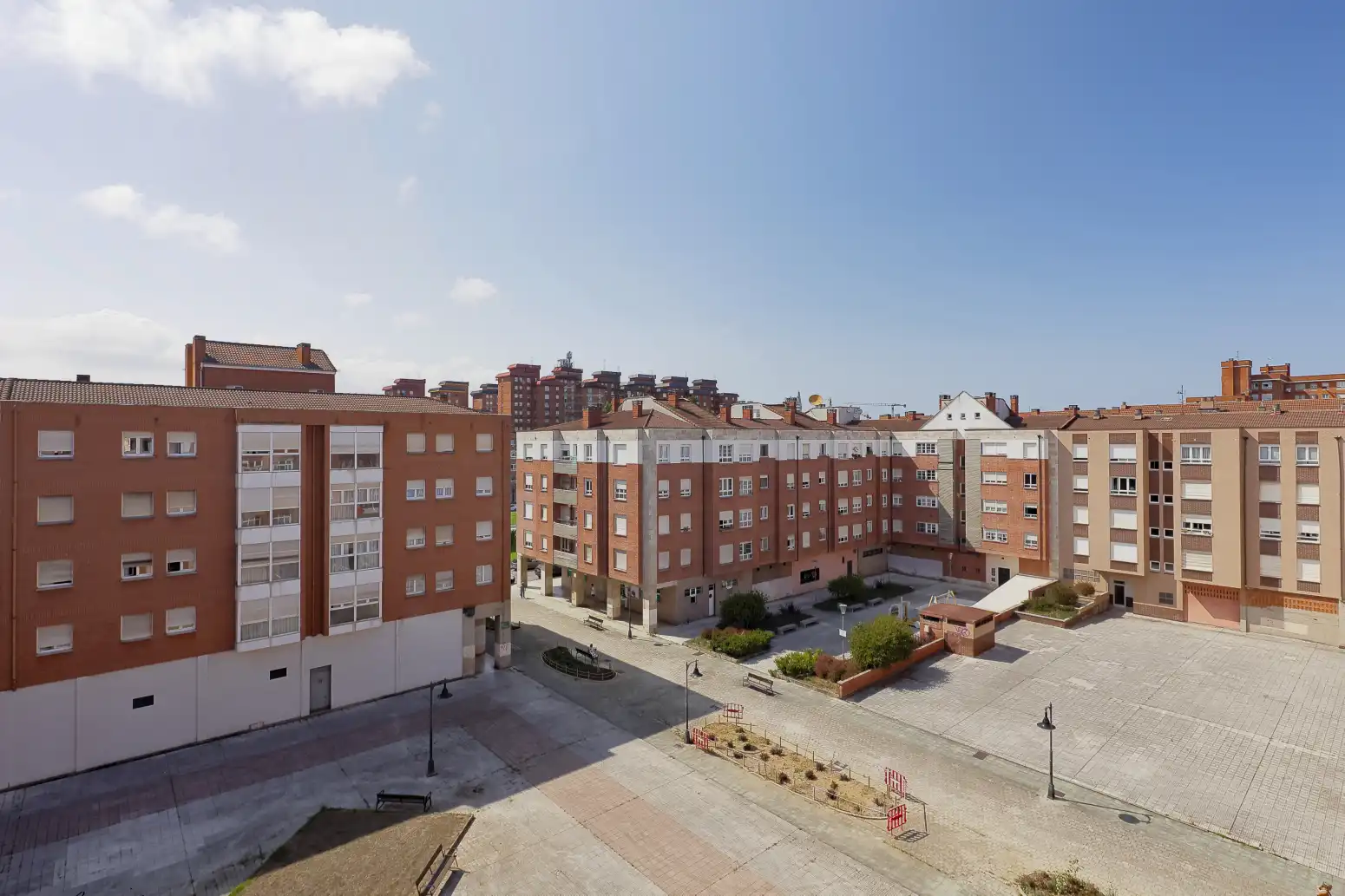 Vista exterior de Piso en venta en Gijón  con Calefacción y Trastero