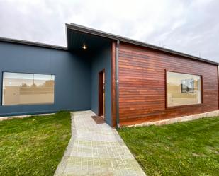 Exterior view of House or chalet for sale in Lugo Capital