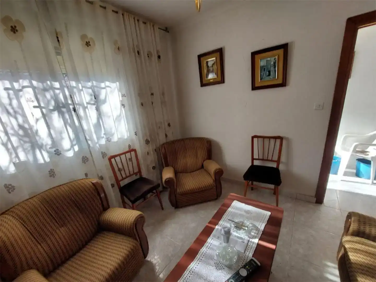Sala d'estar de Pis en venda en Navarredondilla amb Moblat