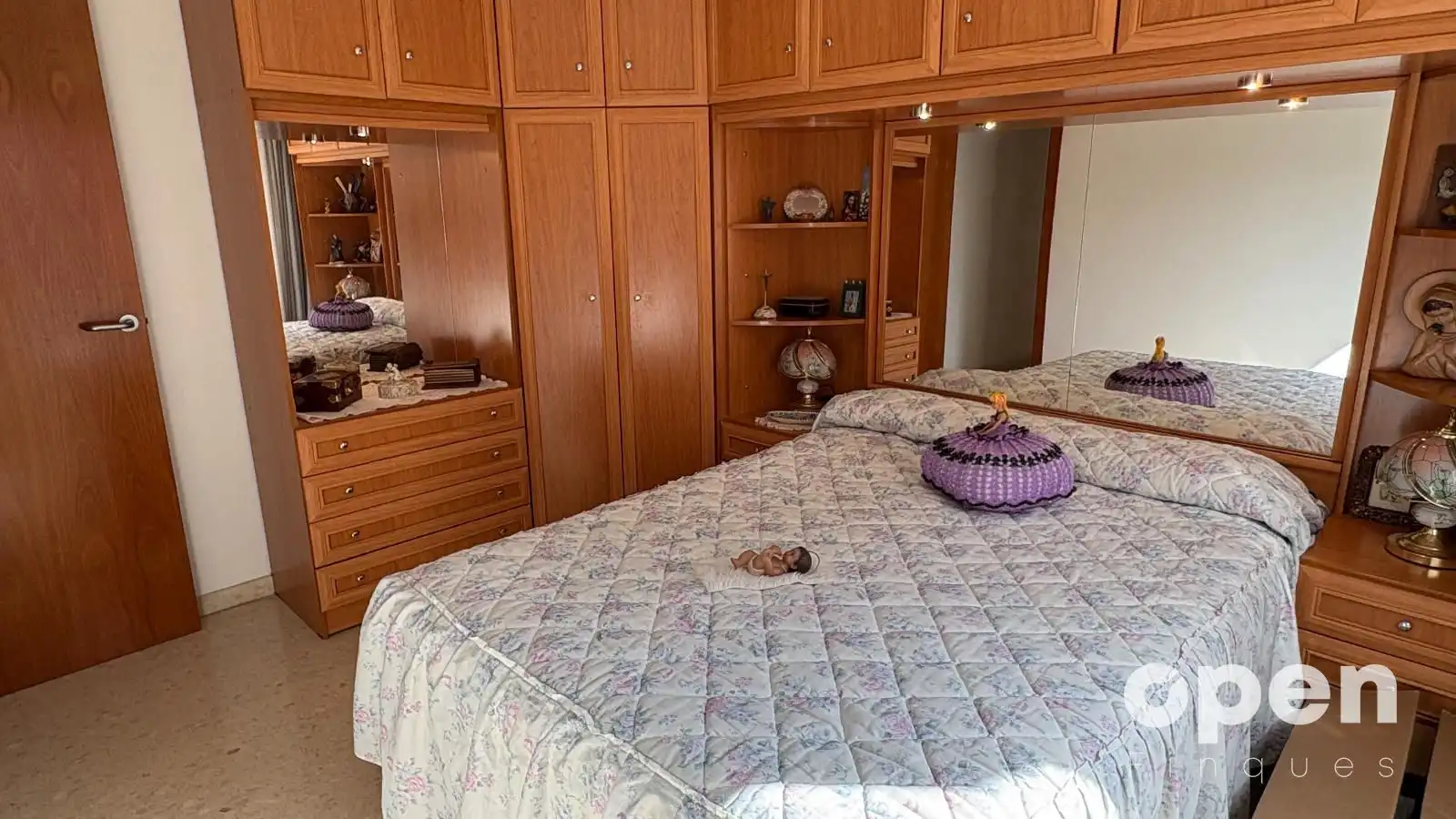 Dormitori de Pis en venda en Terrassa amb Calefacció, Terrassa i Balcó