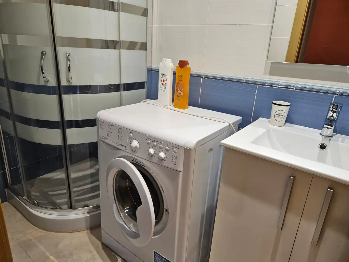 Baño de Apartamento de alquiler en Cabanes con Aire acondicionado, Calefacción y Terraza