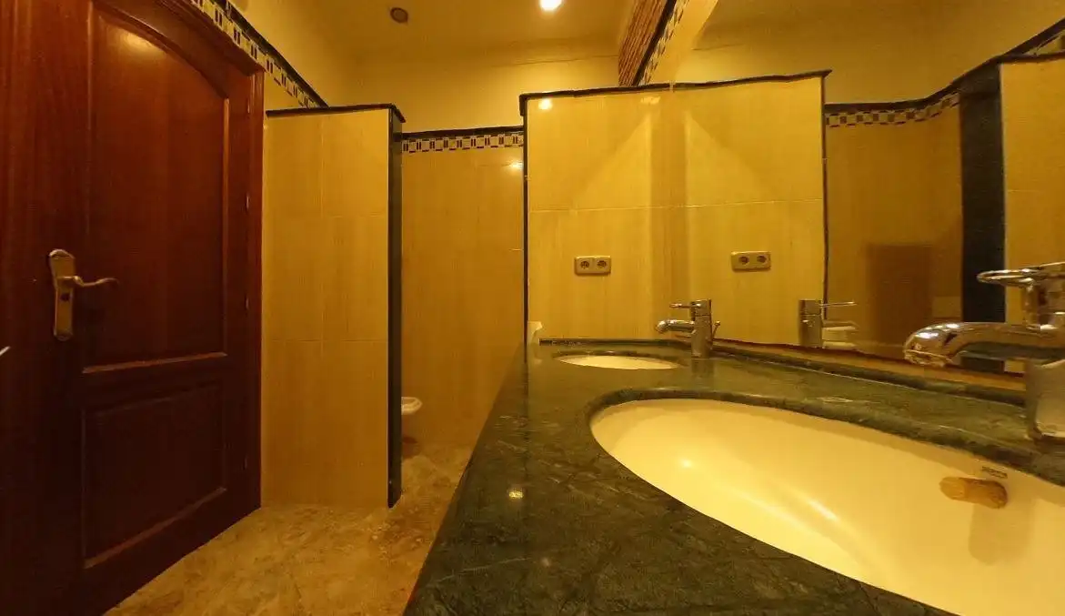 Bathroom of Houses for sale in Málaga  with Air Conditioner, Private garden and Terrace