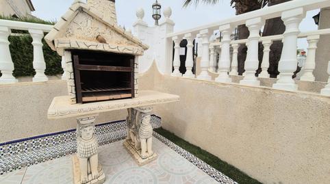 Foto 4 de Casa adosada en venda a Calle Moncayo, 27, Los Balcones - Los Altos, Torrevieja