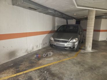 Doppelparkplatz zum Verkauf in Centre