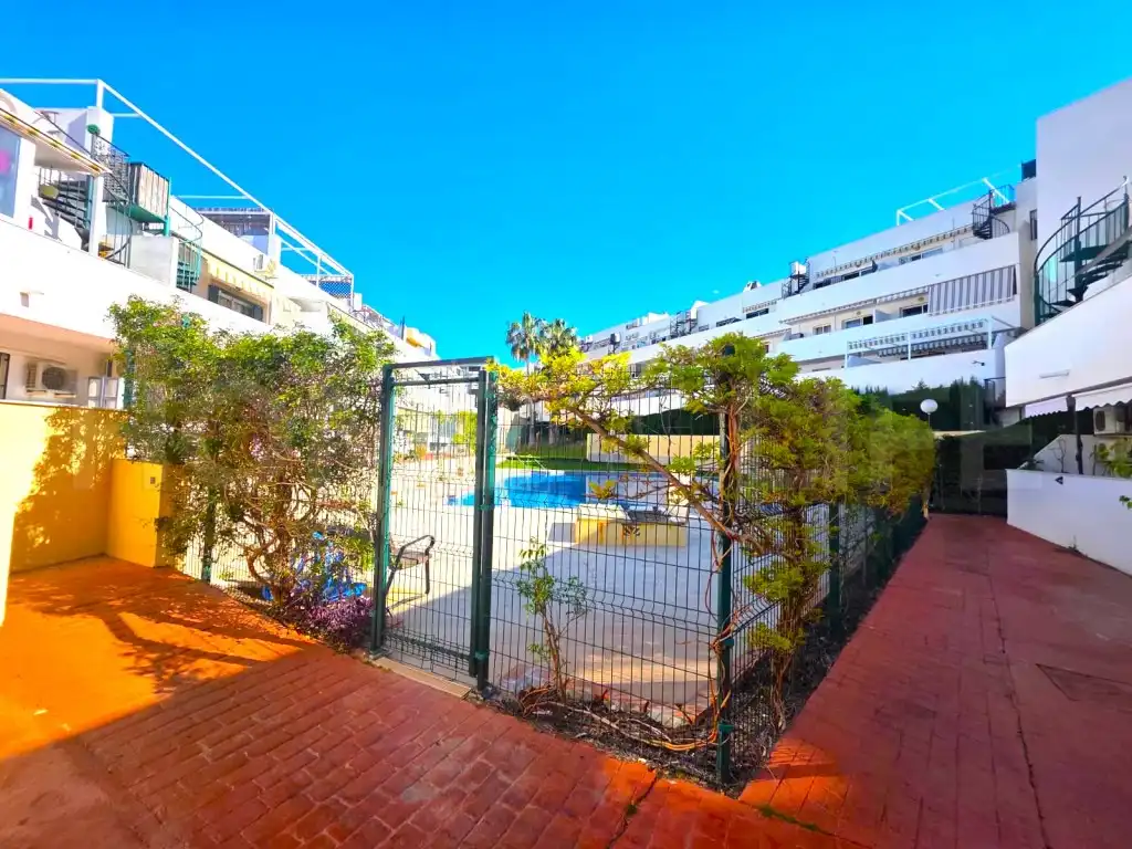 Apartament amb ascensor en venda a Torrequebrada