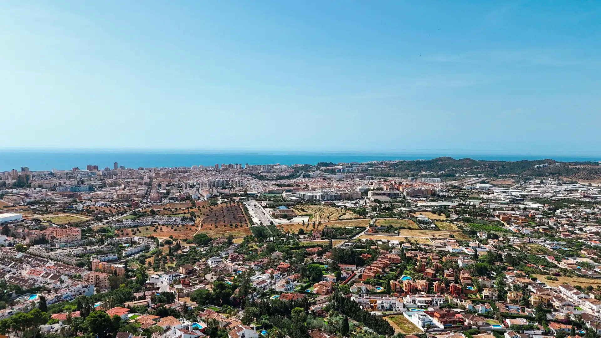 Vista exterior de Casa o xalet en venda en Mijas amb Aire condicionat, Jardí privat i Terrassa