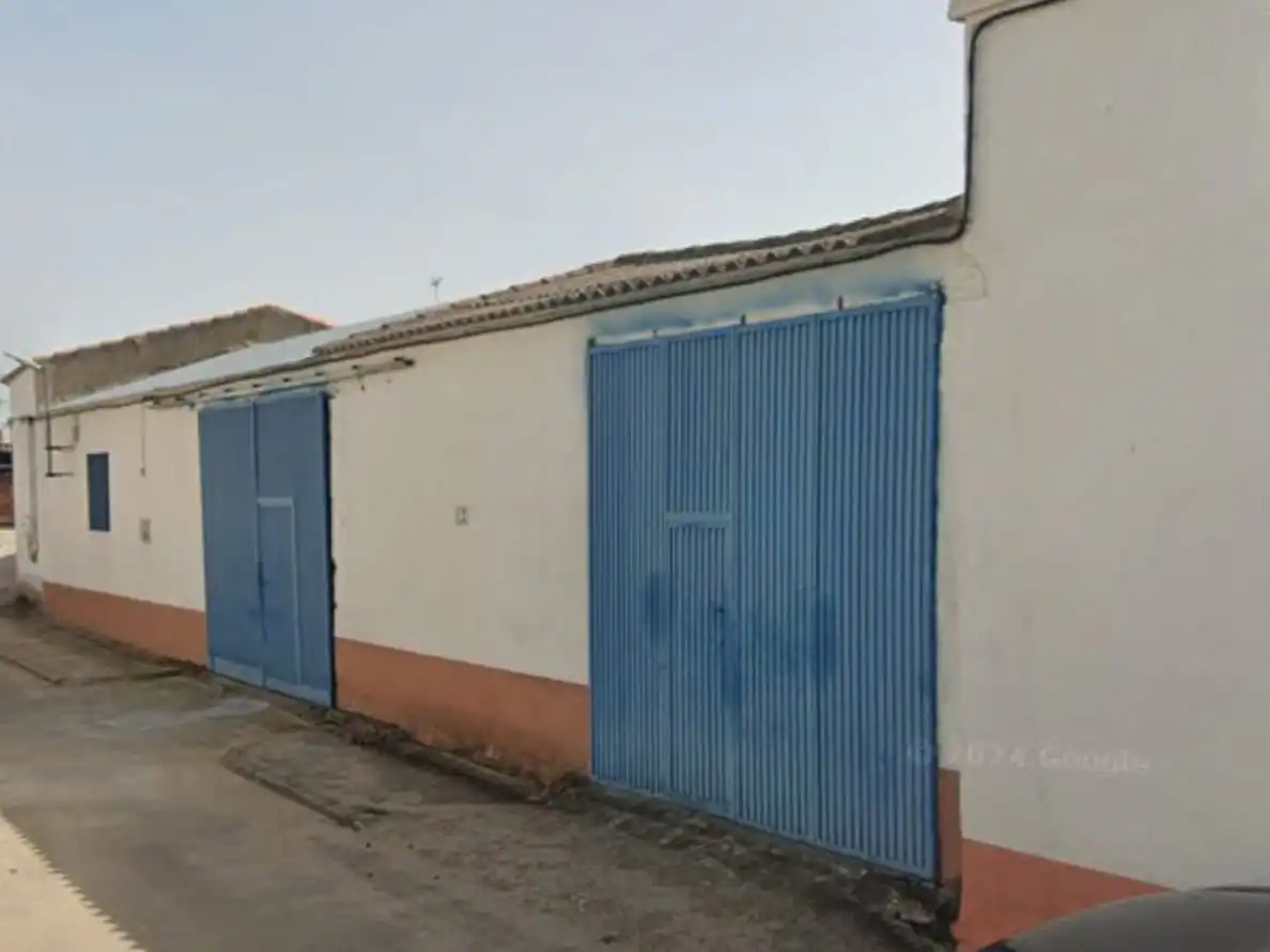Vista exterior de Local en venda en Aldeaseca de la Frontera
