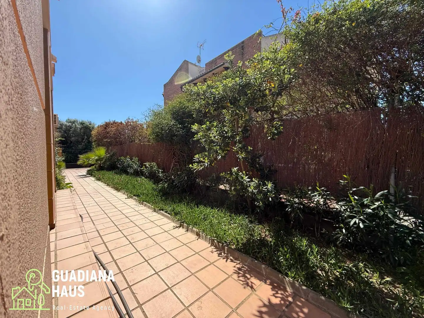 Garden of Houses for sale in Ayamonte  with Air Conditioner, Private garden and Terrace