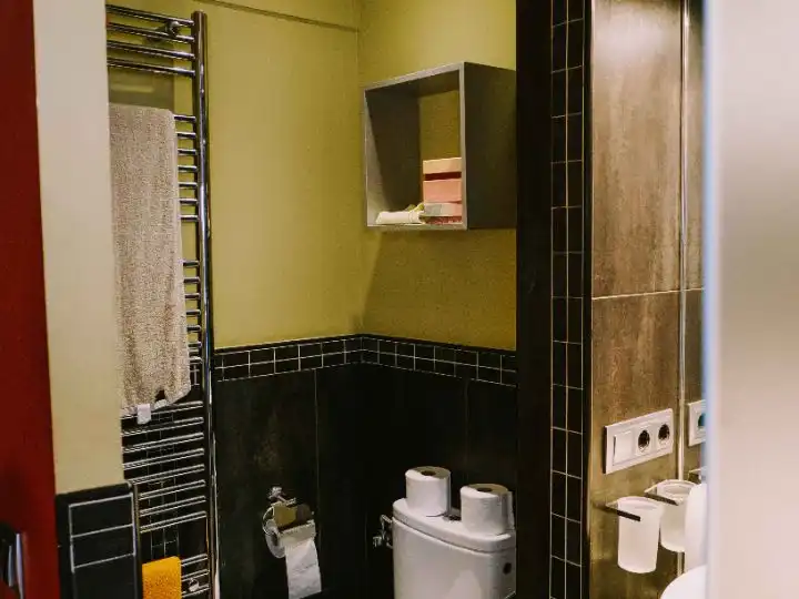 Bathroom of Houses for sale in Husillos , Palencia