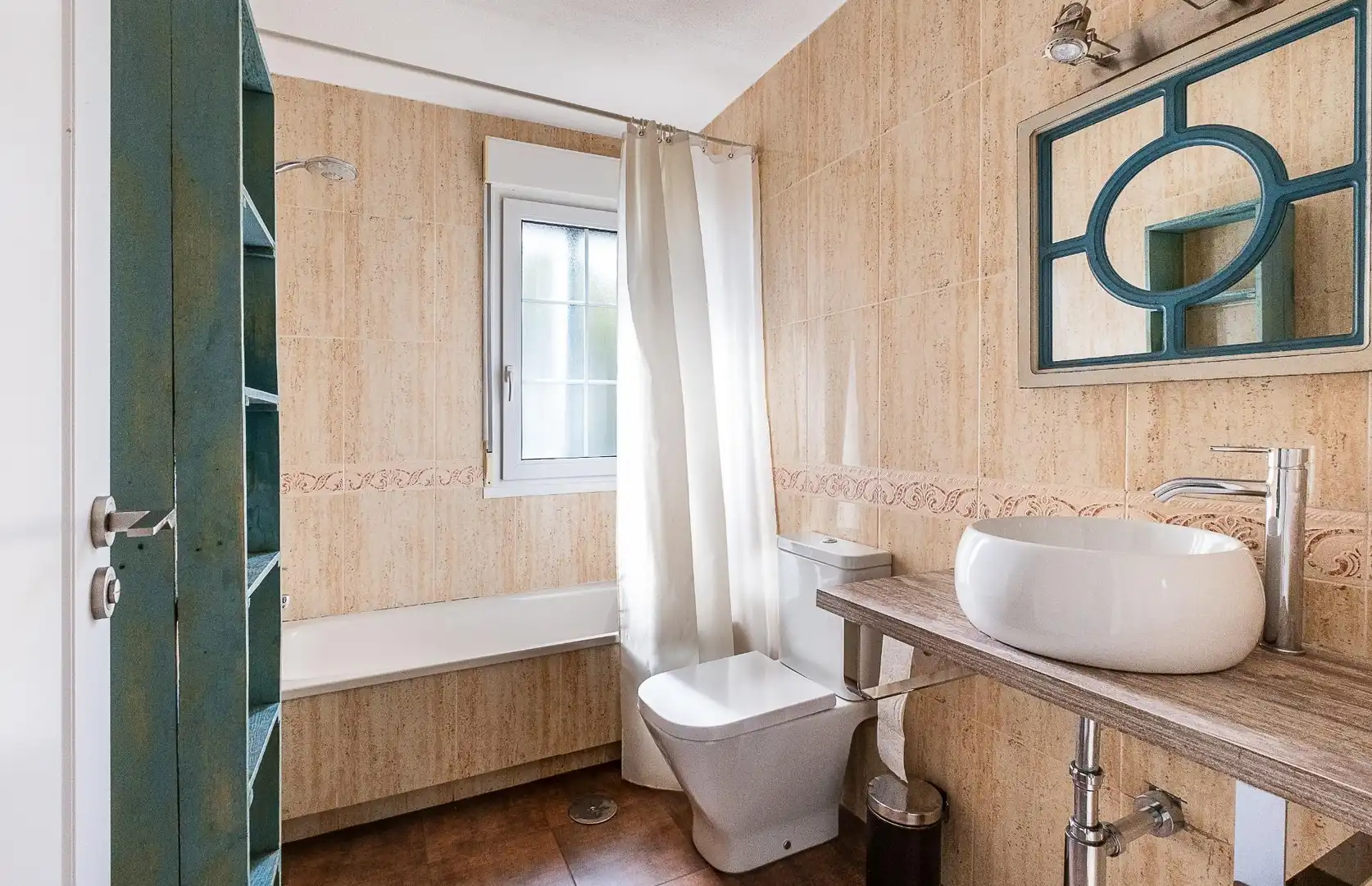 Baño de Casa adosada en venta en Guadarrama con Aire acondicionado, Calefacción y Piscina