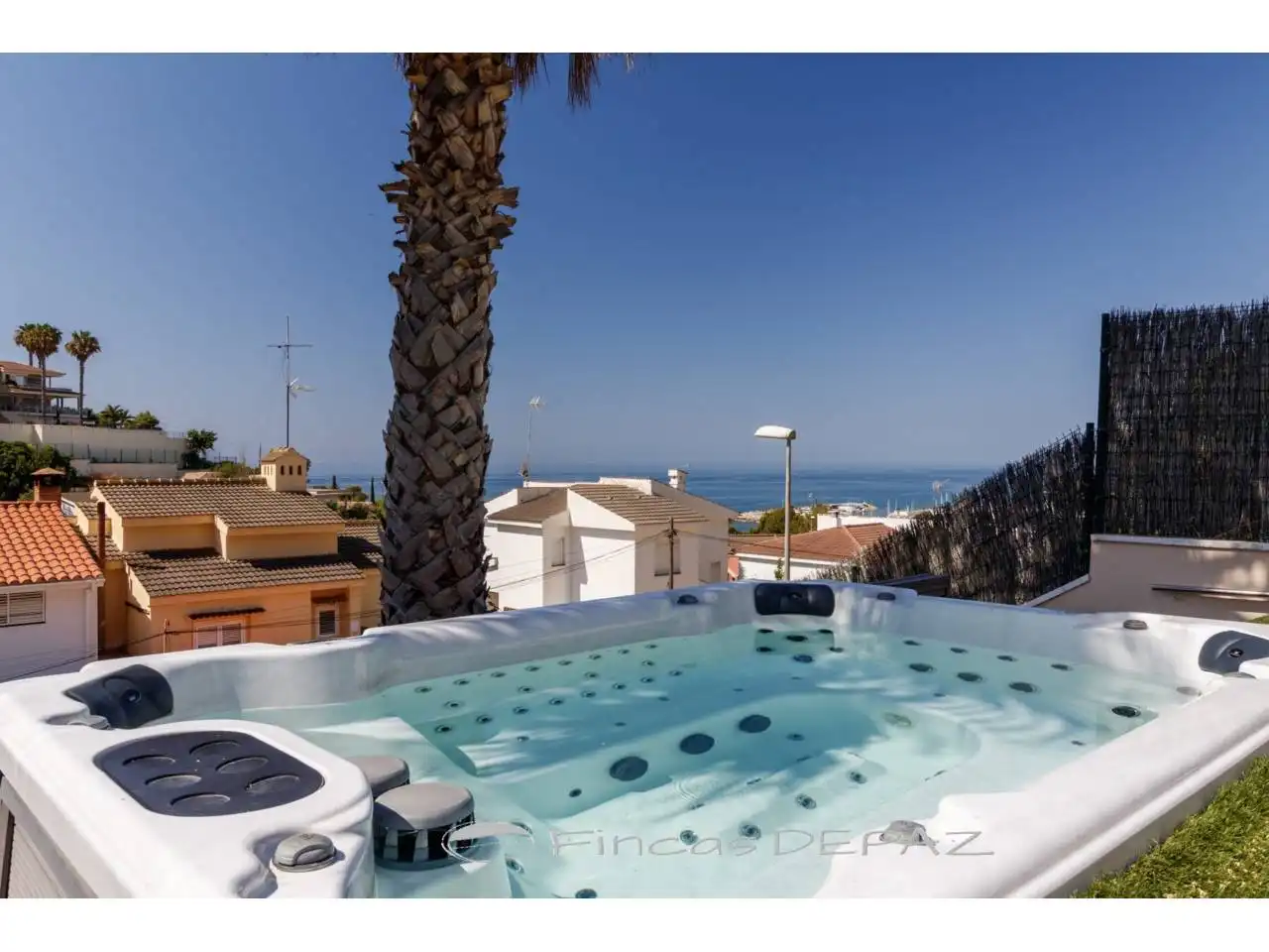 Vista exterior de Casa o chalet en venta en Sitges con Aire acondicionado, Calefacción y Parquet