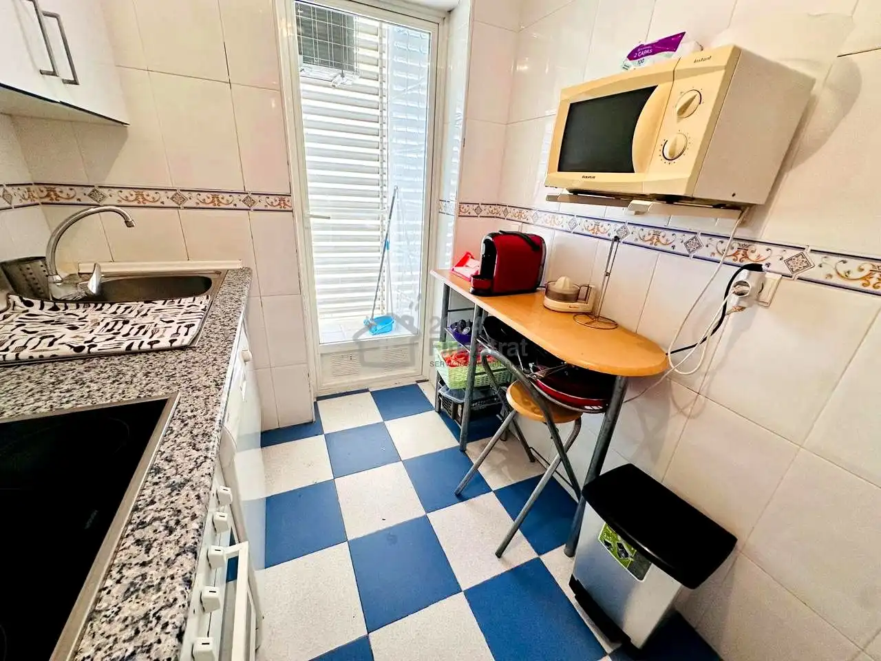 Appartement compact avec piscine à louer à calle Llevant, imagen 4
