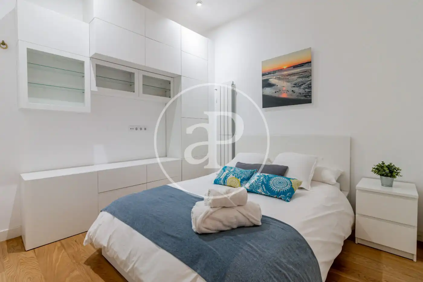 Schlafzimmer von Wohnung zur Miete in Madrid mit Klimaanlage, Heizung und Möbliert