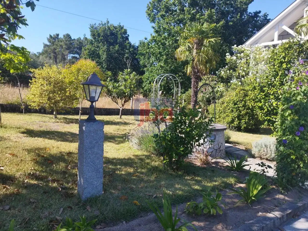 Garden of Houses for sale in Toén  with Heating, Private garden and Terrace