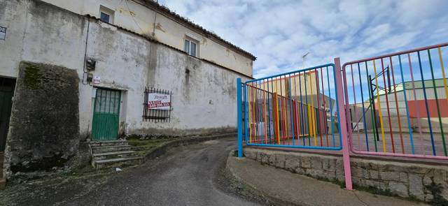 Casa-chalet en Venta en Calle Bodega en Villacastín