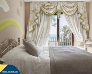 Bedroom of House or chalet for sale in Estepona  with Air Conditioner, Terrace and Balcony