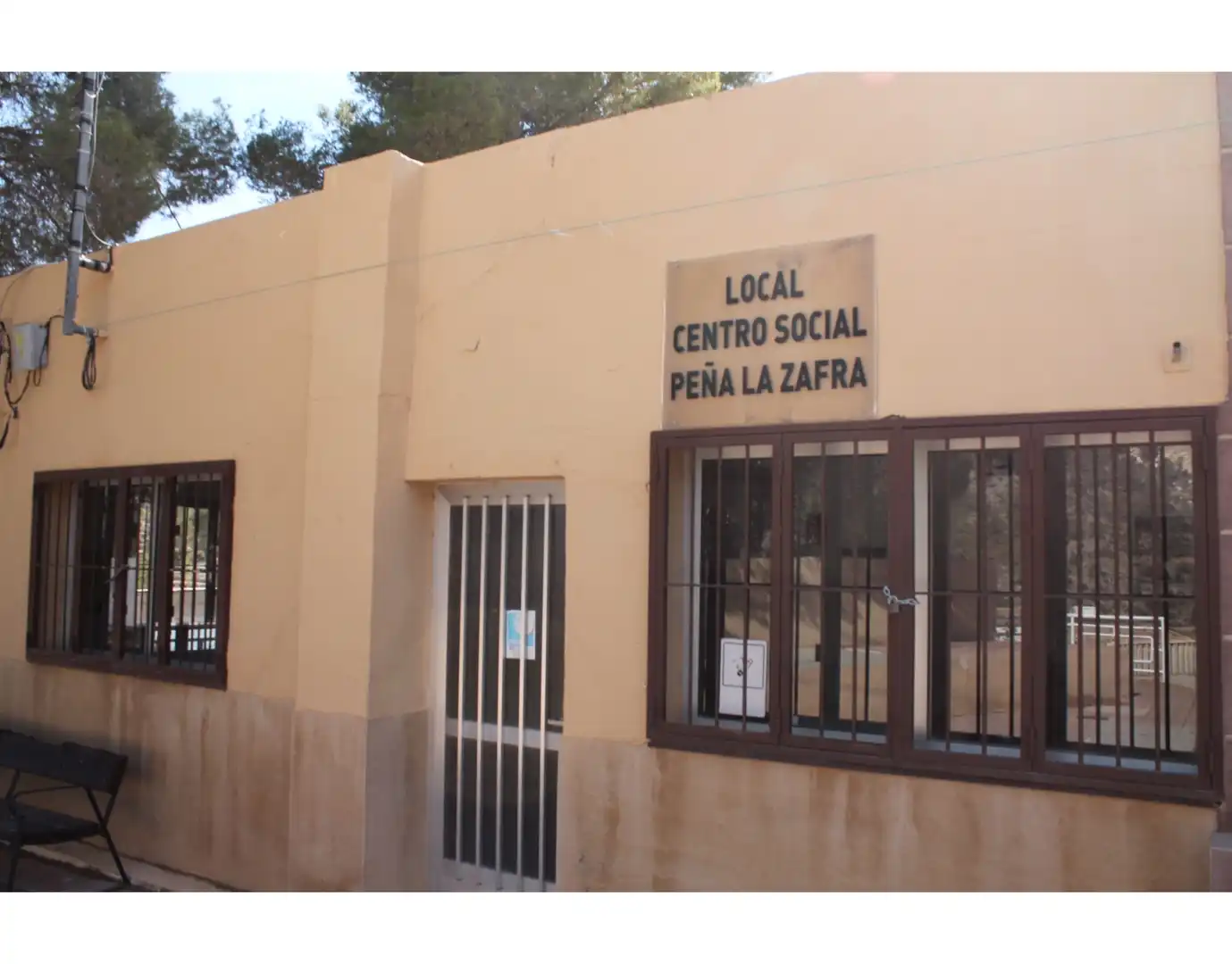 Casa adosada en venda a Yecla