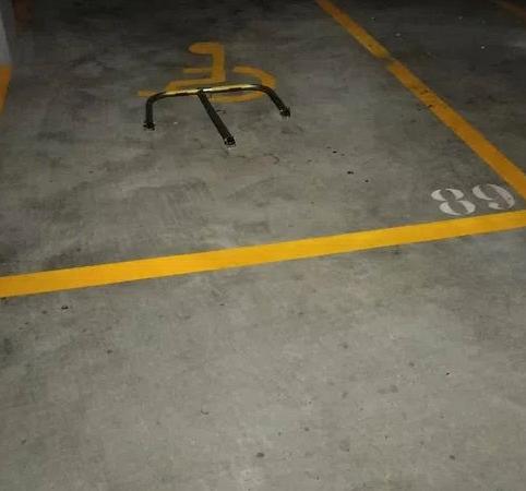 Foto 2 de Garatge en venda a Avenida del Pinar, 1, La Dehesa - El Pinar, Madrid