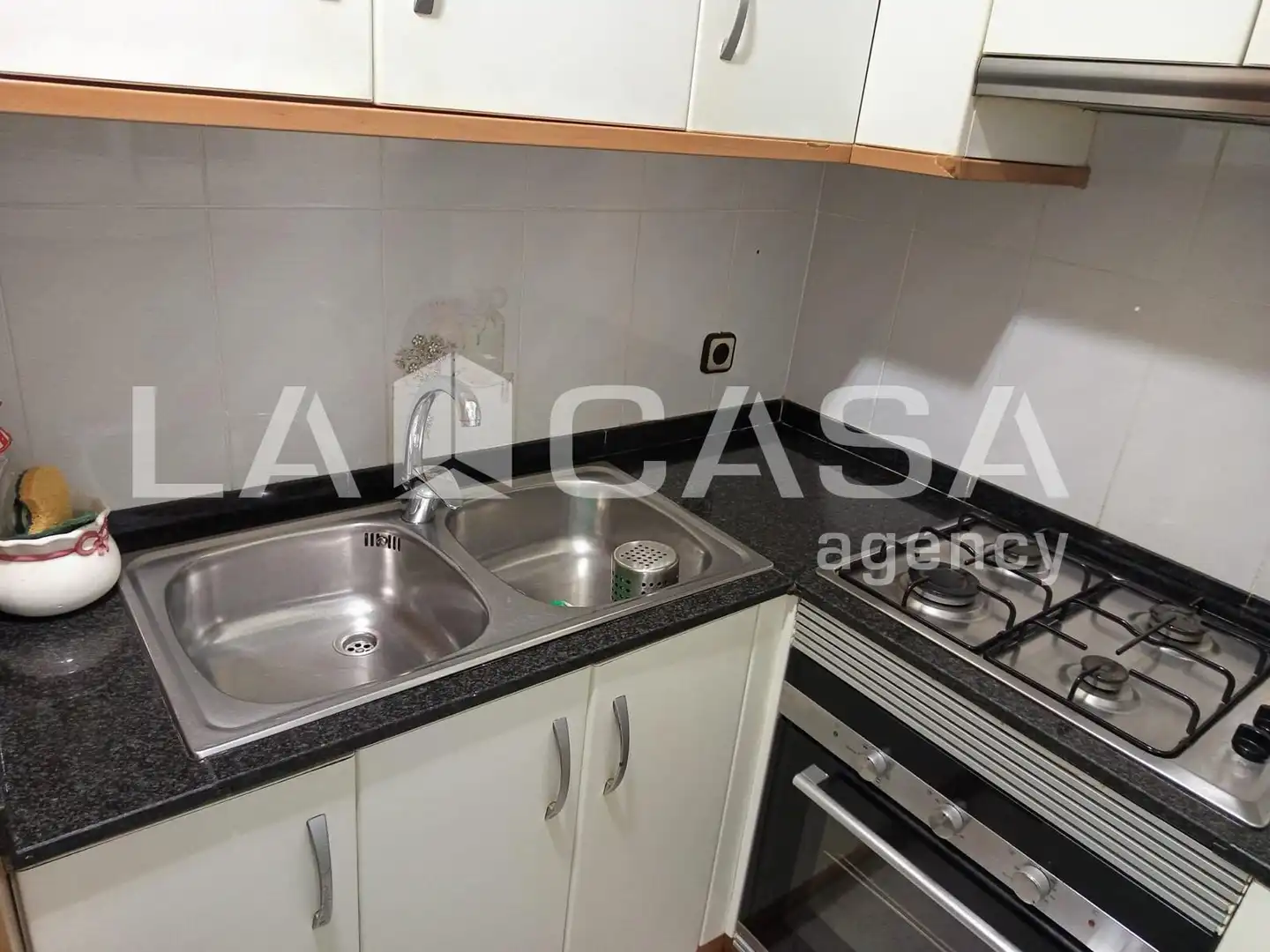 Cocina de Piso en venta en Santa Susanna con Terraza y Piscina