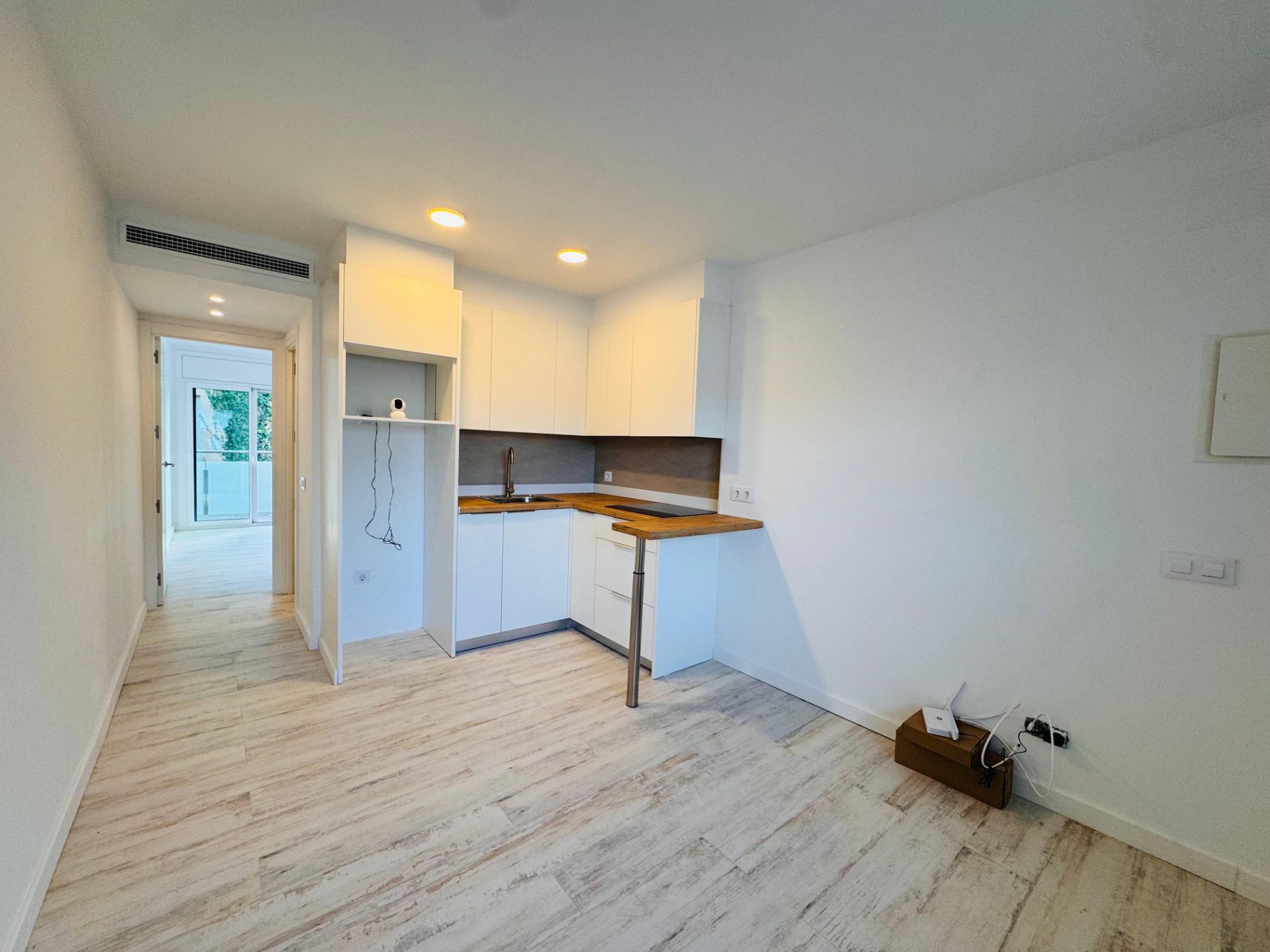 Kitchen of Flat for sale in Castell d'Aro, Platja d'Aro i s'Agaró  with Air Conditioner, Terrace and Balcony