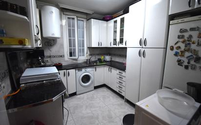 Kitchen of Flat for sale in  Madrid Capital