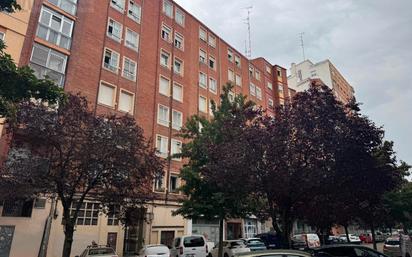 Exterior view of Flat for sale in Valladolid Capital  with Heating