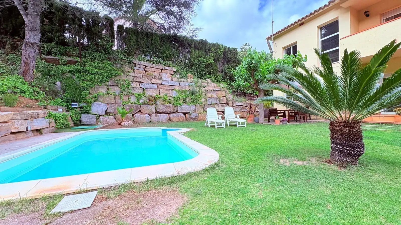Piscina de Casa o xalet en venda en Castellar del Vallès amb Calefacció, Jardí privat i Terrassa