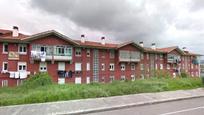 Vista exterior de Pis en venda en Avilés