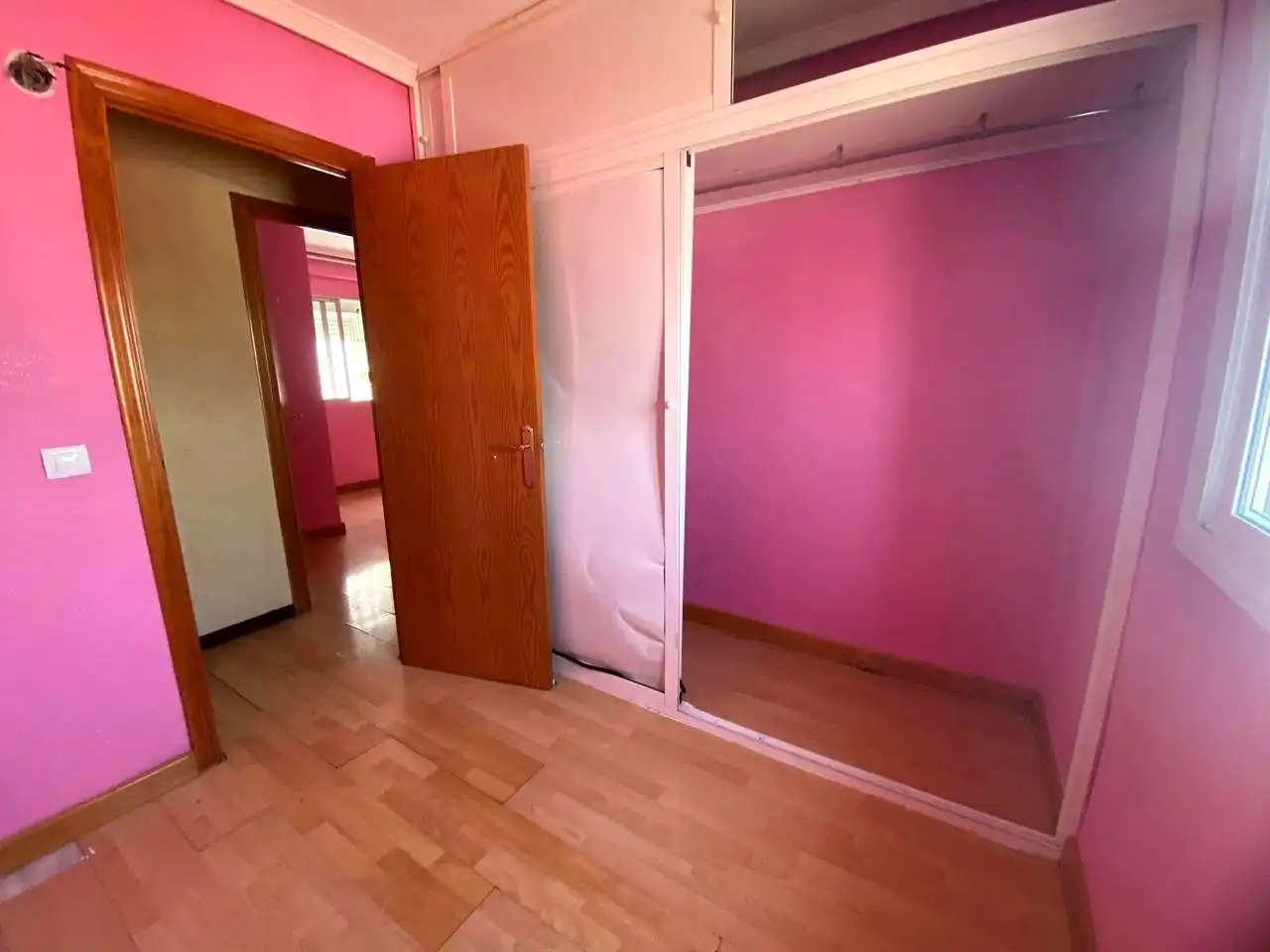 Bedroom of Flat for sale in Dos Hermanas