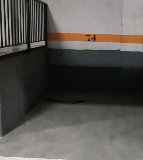 Photo 2 of Garage for rent in Calle Terradas, El Rosón - Kelvinator, Getafe