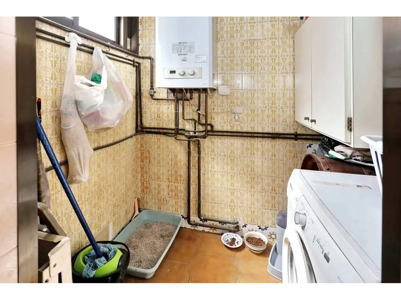 Cuina de Pis en venda en Barcelona amb Calefacció, Moblat i Balcó