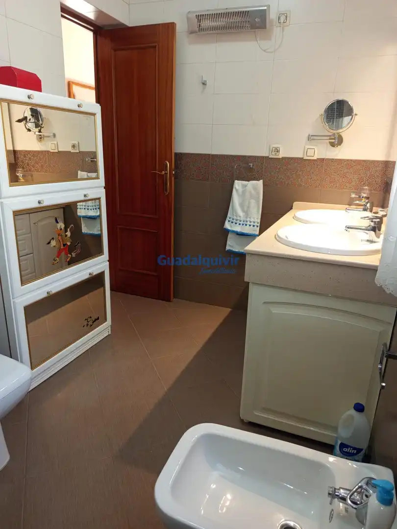 Chalet con piscina en venta en Cerros de Montequinto, imagen 62