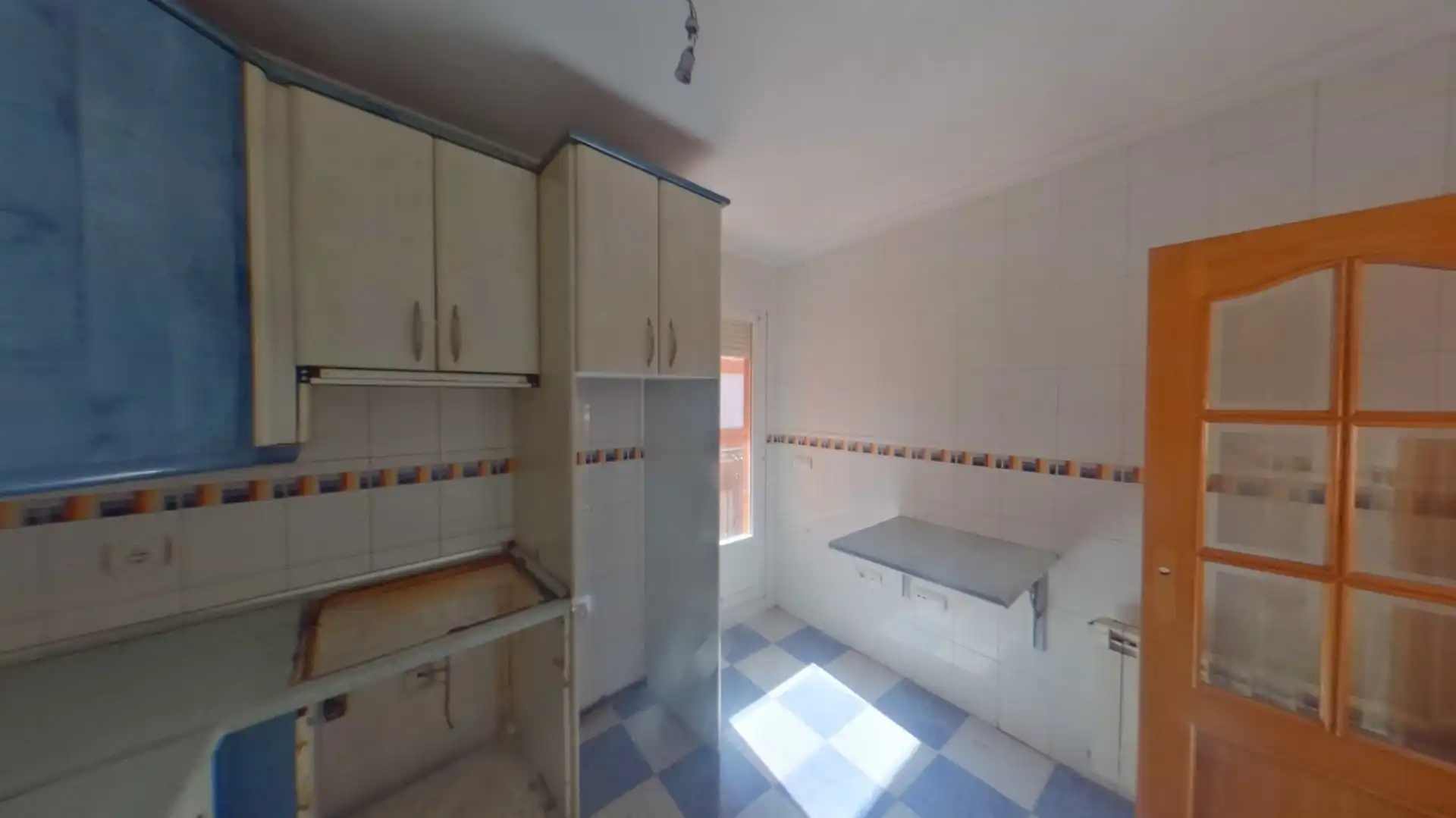 Kitchen of Flat for sale in Benavente  with Terrace and Balcony