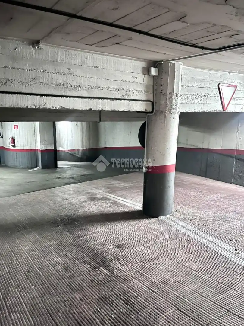 Parkplatz von Wohnung zum Verkauf in Madrid