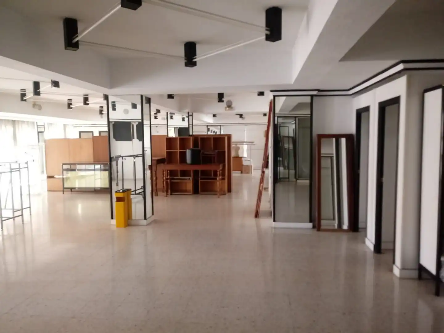 Local comercial en venda a Villanueva de la Serena, imagen 3