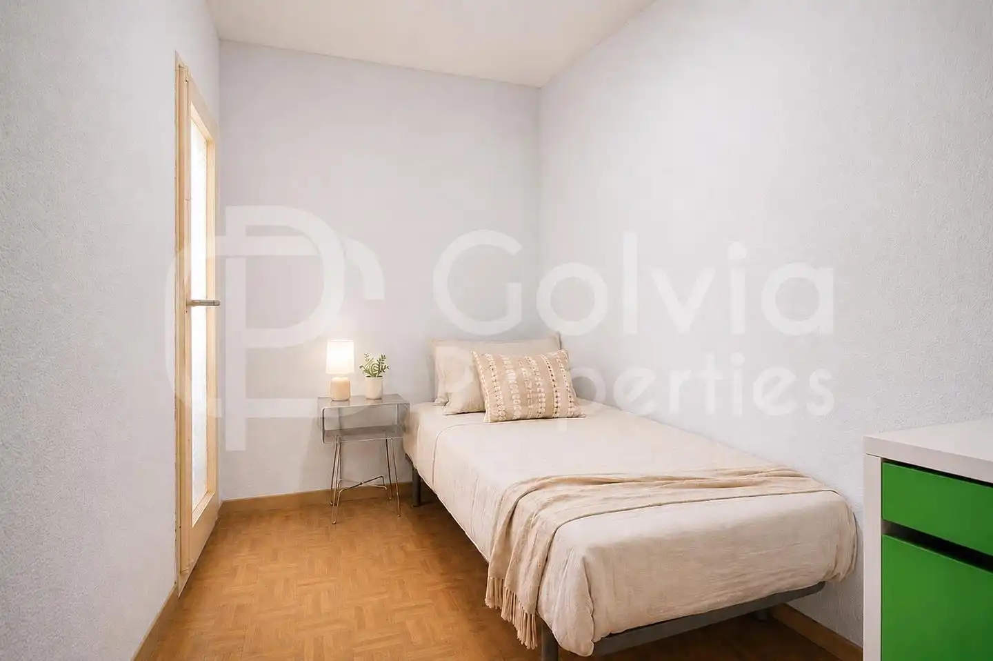 Bedroom of Flat for sale in L'Hospitalet de Llobregat  with Parquet flooring and Balcony