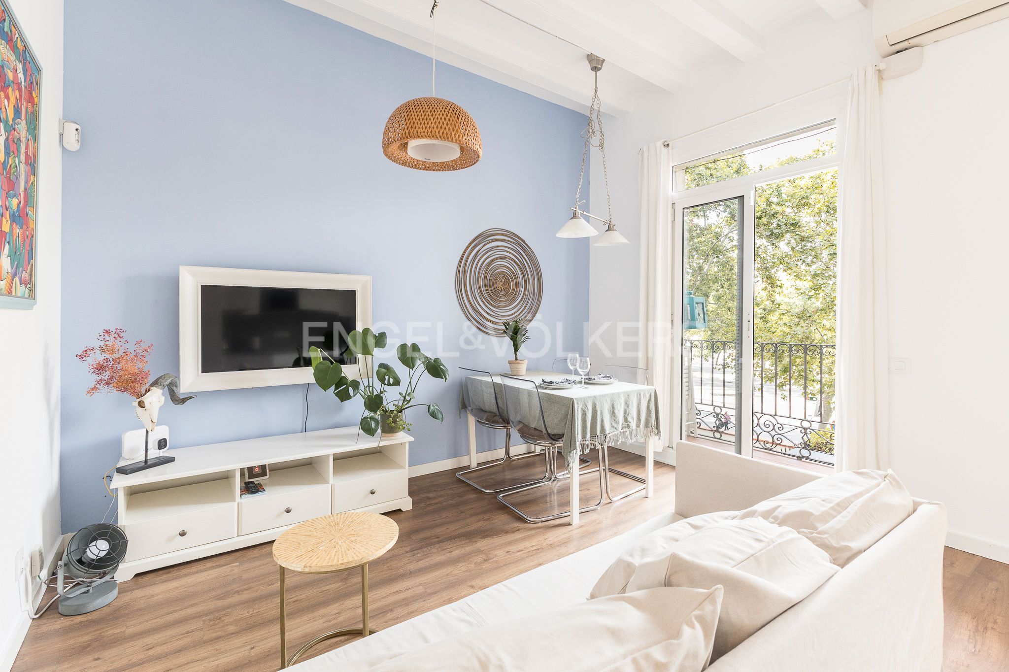 Exterior view of Apartment for sale in  Barcelona Capital  with Heating and Balcony