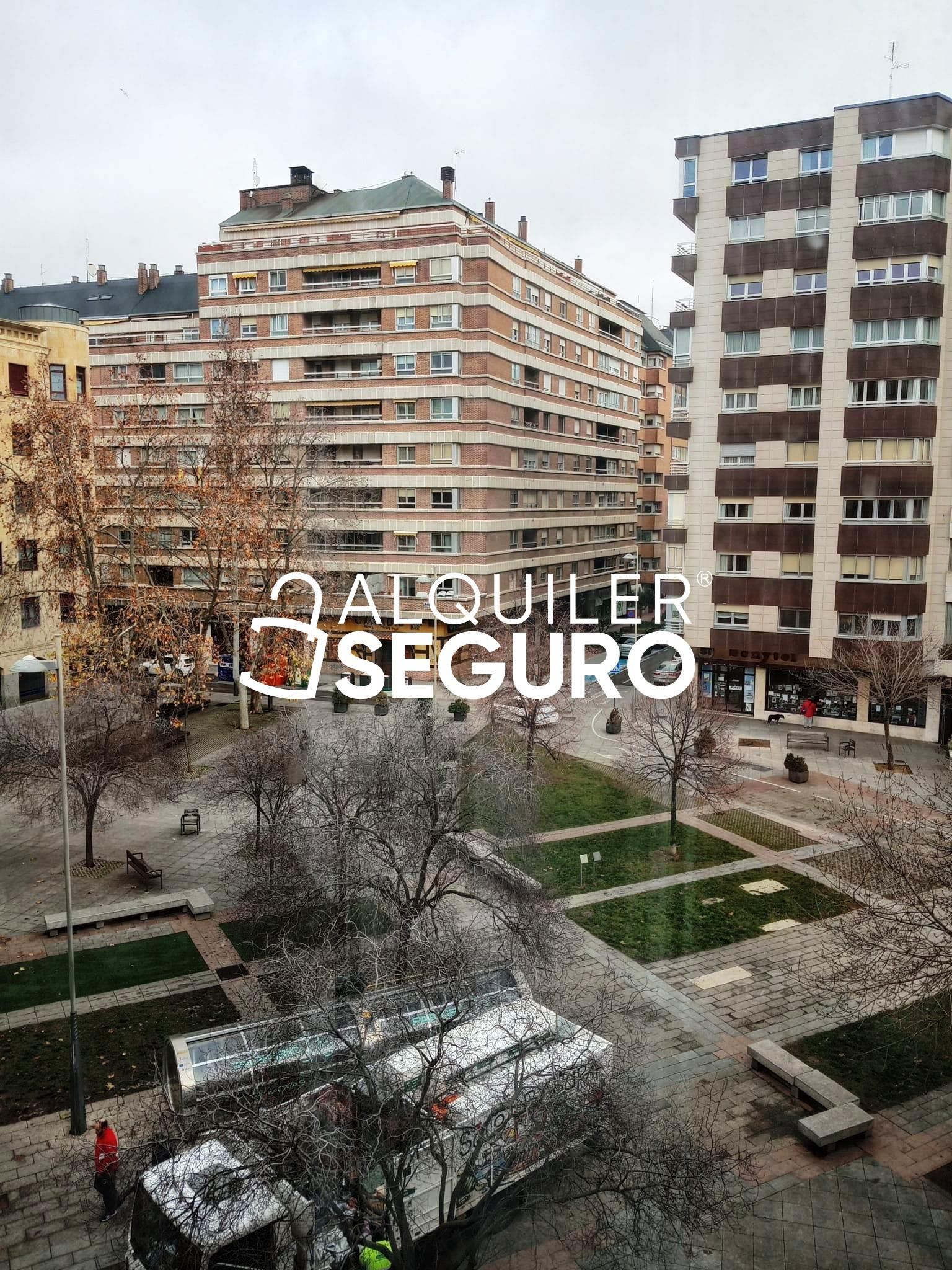 Vista exterior de Pis de lloguer en Valladolid Capital amb Aire condicionat i Calefacció
